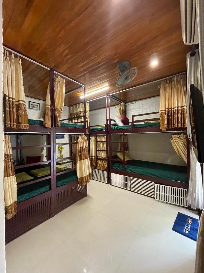Red House Homestay - Villa 호이안 외부 사진