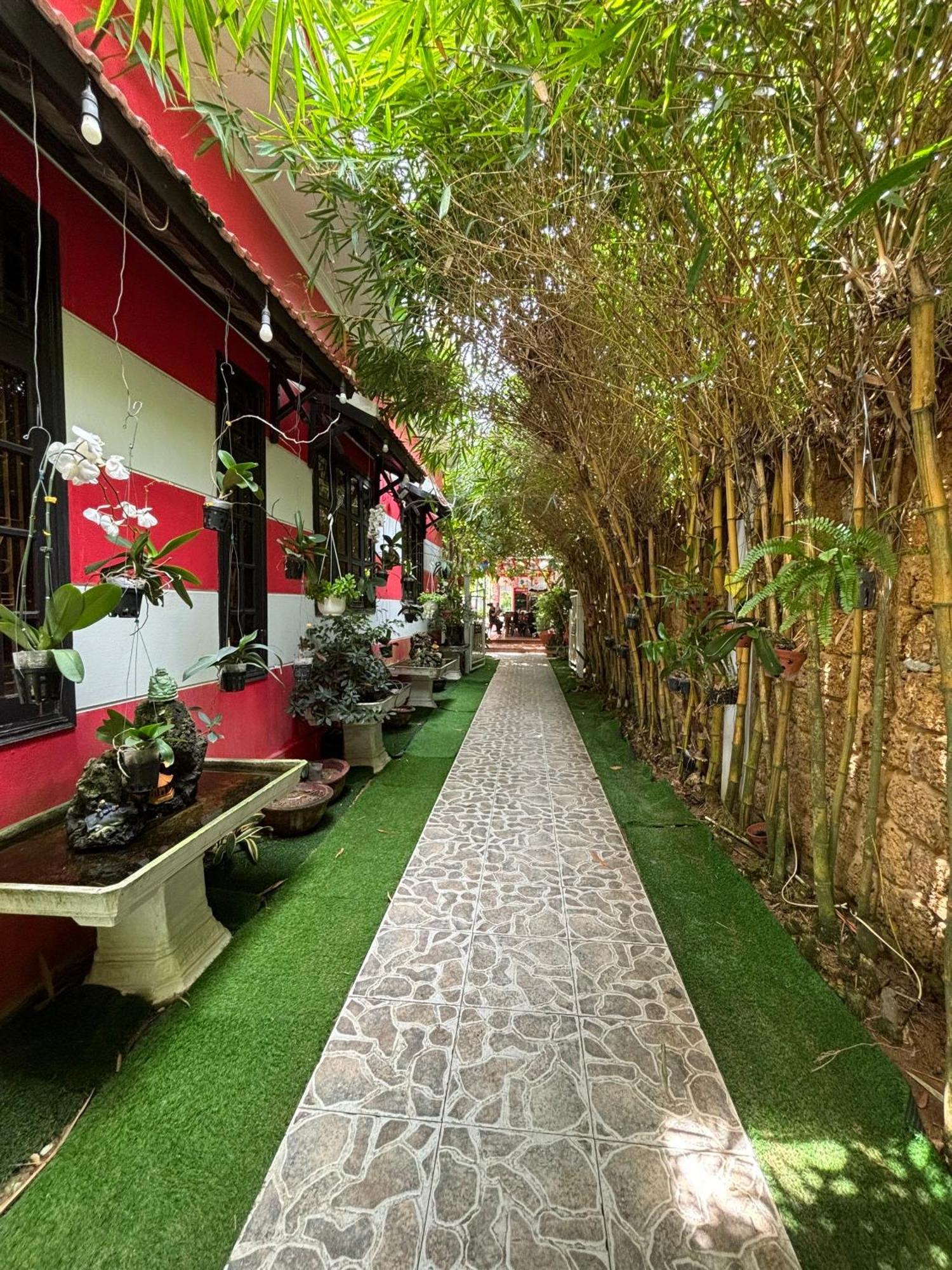 Red House Homestay - Villa 호이안 외부 사진