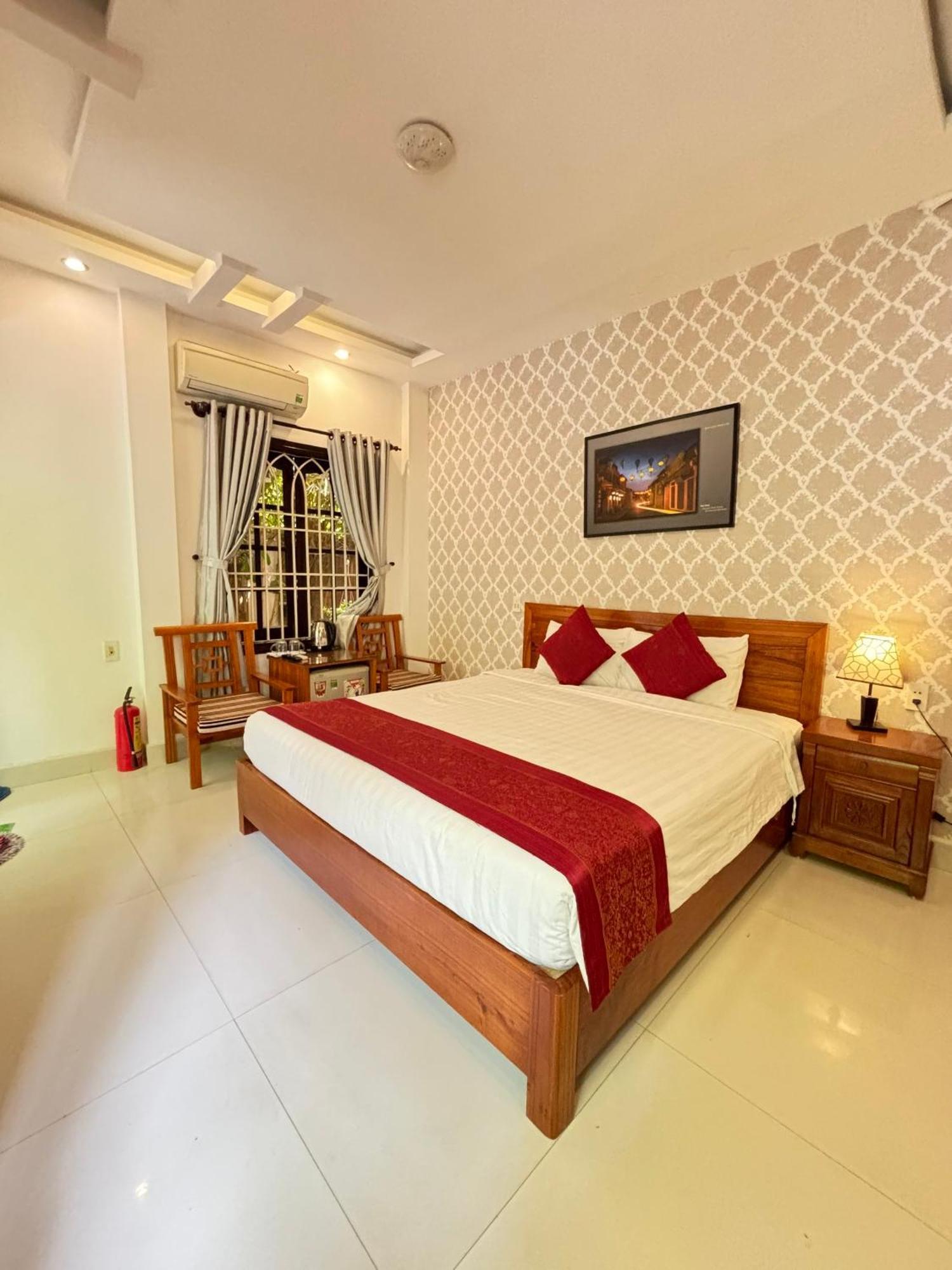 Red House Homestay - Villa 호이안 외부 사진