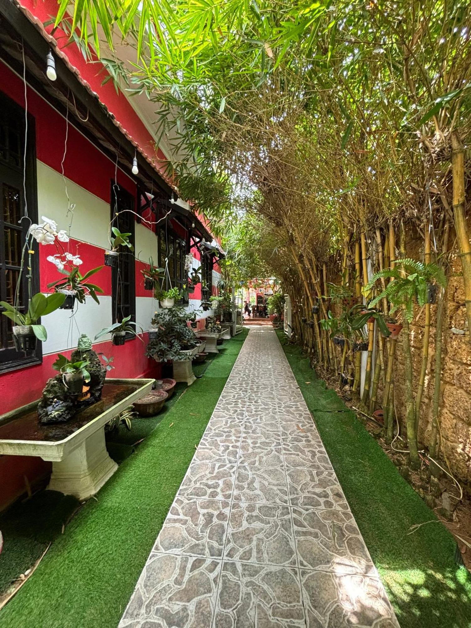 Red House Homestay - Villa 호이안 외부 사진
